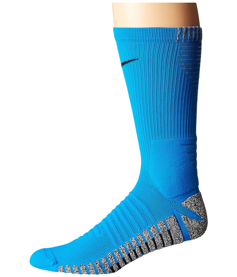 Nike Grip Strike Cushioned Socks Xs(13C-3Y) product image 1, provided for visual reference and product detail review
