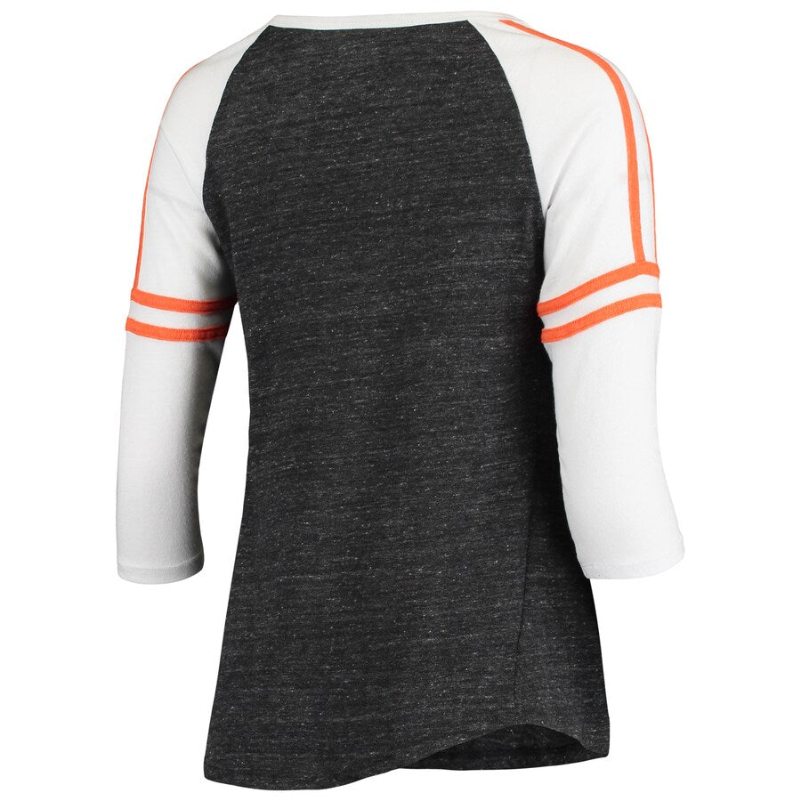 New Era Women San Francisco Giants Raglan Tri-Blend 3/4-Sleeve V-Neck T-Shirt - Heathered Gray product image 2, provided for