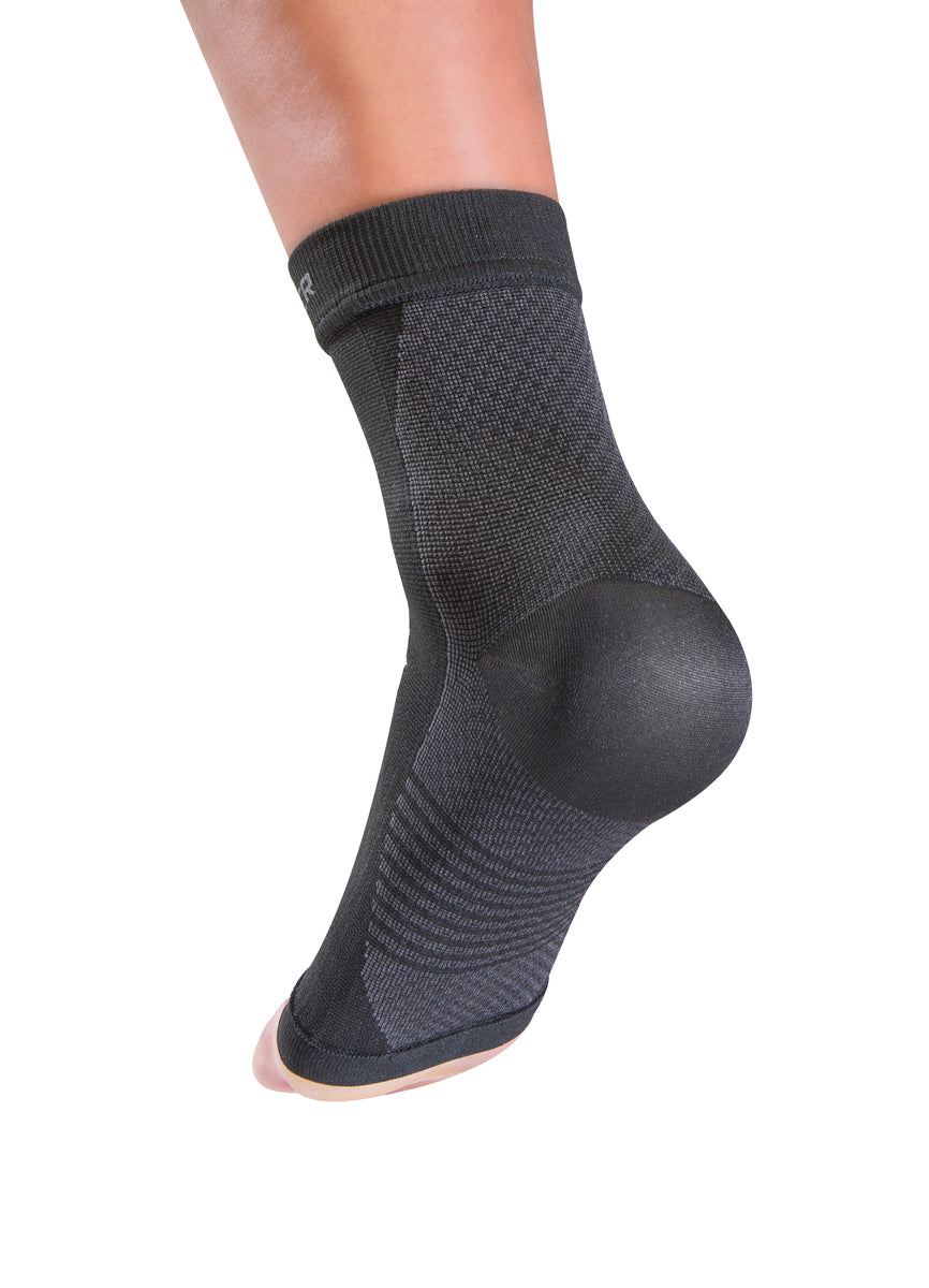 Mueller Omniforce Plantar Fascia Support Sock product image 2, provided for visual reference and product detail review