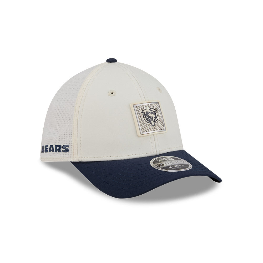 Chicago Bears 2026 Training Camp New Era 39THIRTY Flex-Fit Hat product image 1, provided for visual reference and product