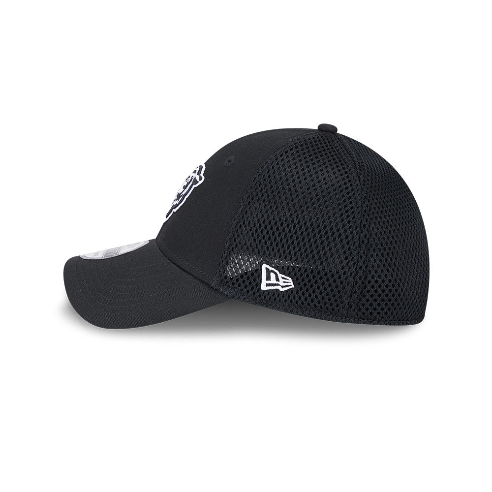Chicago Bears New Era 39THIRTY Neo Black EG Flex Fit Hat product image 4, provided for visual reference and product detail