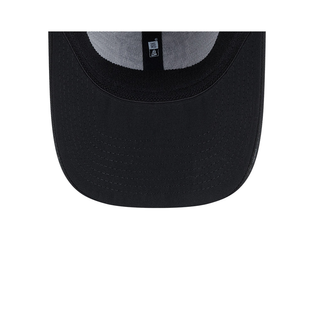 Chicago Bears New Era 39THIRTY Neo Black EG Flex Fit Hat product image 7, provided for visual reference and product detail