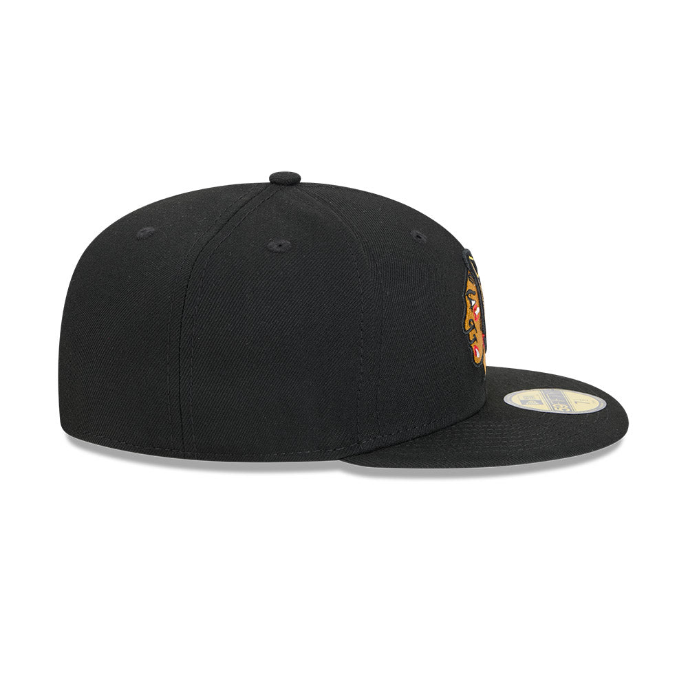 Chicago Blackhawks New Era Black 59FIFTY Fitted Hat product image 4, provided for visual reference and product detail review