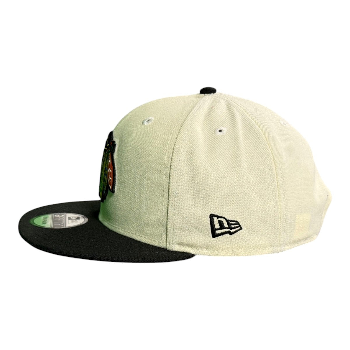 Chicago Blackhawks New Era Chrome/Black 9FIFTY Snapback Hat product image 4, provided for visual reference and product