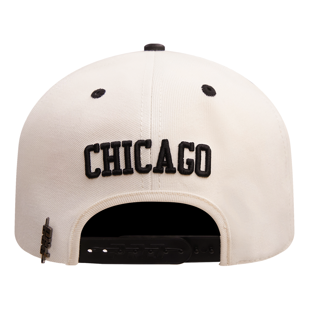 Chicago Blackhawks Pro Standard Eggshell Retro Classic Snapback Hat product image 5, provided for visual reference and