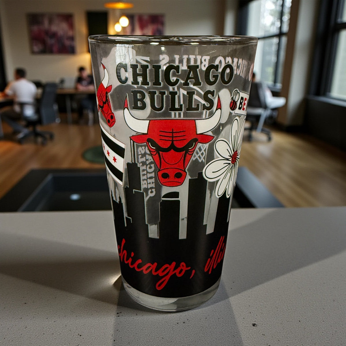 Chicago Bulls 16oz. Native Design Pint Glass product image 1, provided for visual reference and product detail review