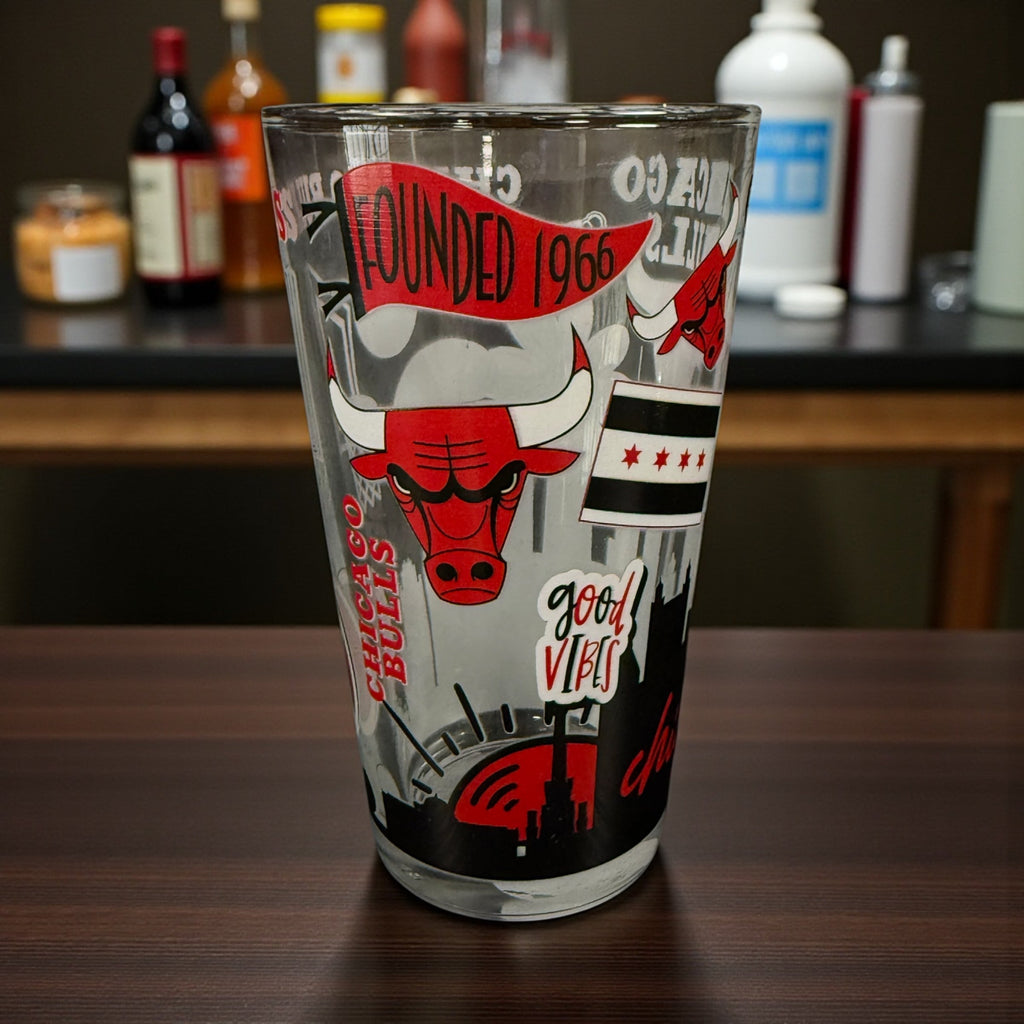 Chicago Bulls 16oz. Native Design Pint Glass product image 2, provided for visual reference and product detail review