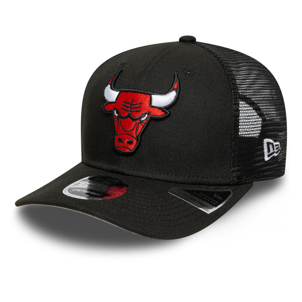 Chicago Bulls New Era Black 9SEVENTY Trucker Stretch-Snap Adjustable Hat product image 1, provided for visual reference and