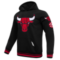 Chicago Bulls Pro Standard Black Retro Classic Rib Hoodie product image 1, provided for visual reference and product detail