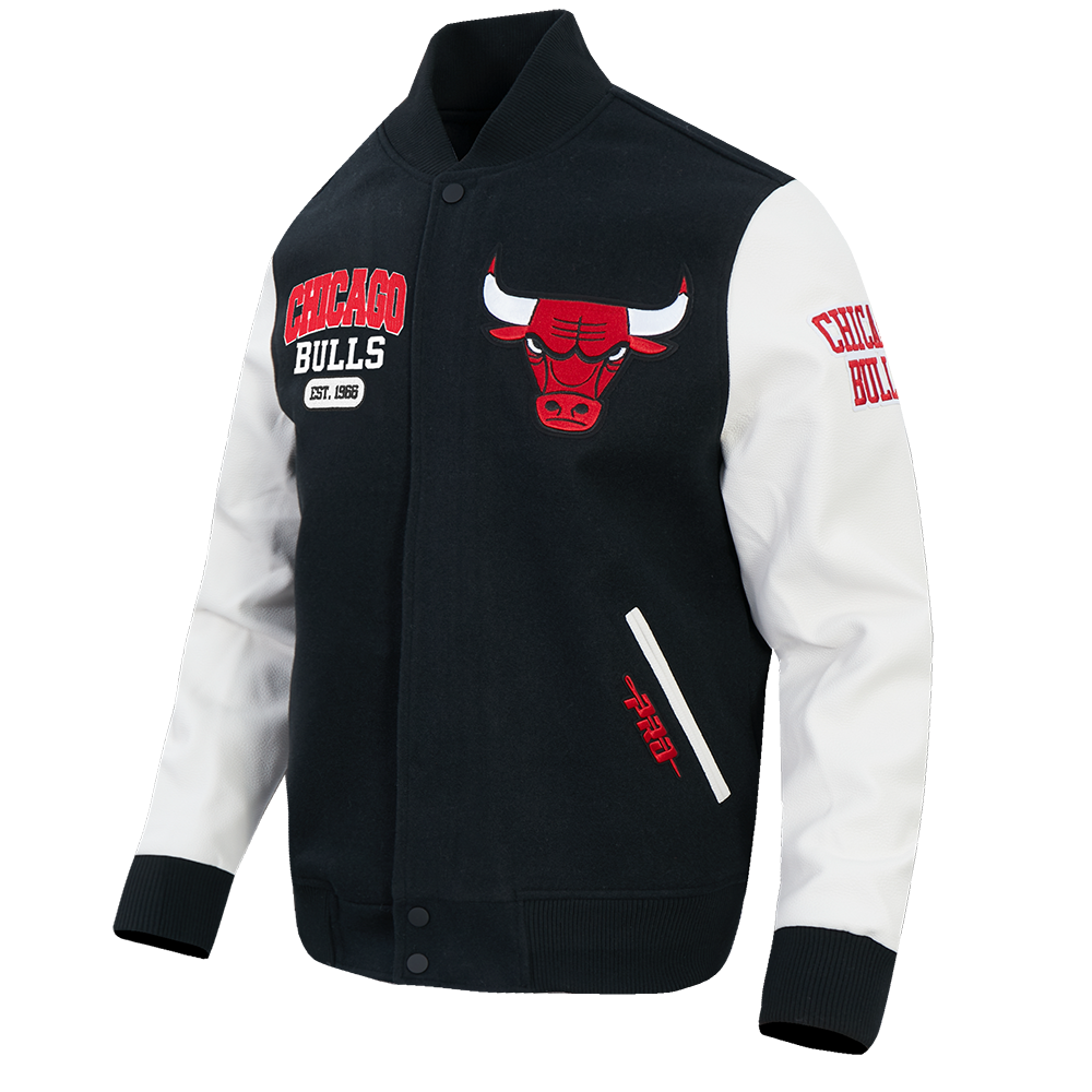 Chicago Bulls Pro Standard City Arch Wool Varsity Jacket product image 1, provided for visual reference and product detail