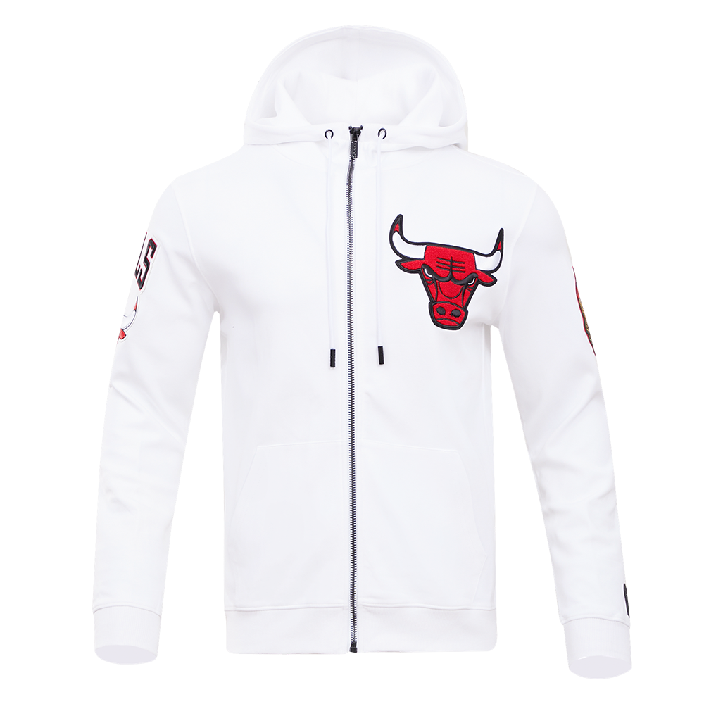 Chicago Bulls Pro Standard White Full Zip Chenille Hoodie product image 1, provided for visual reference and product detail