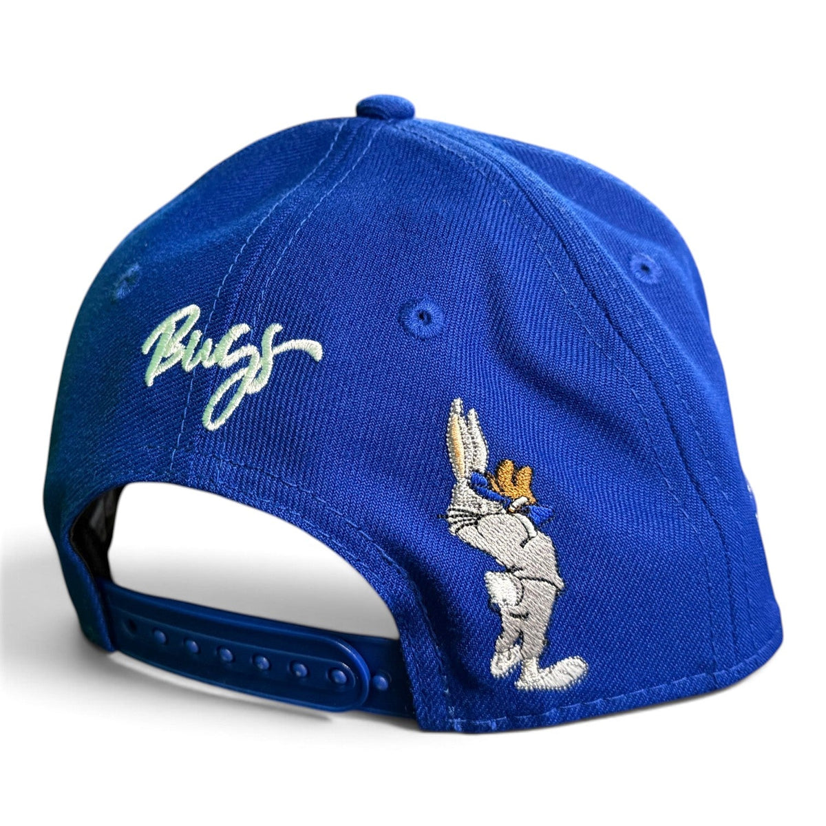 Chicago Cubs Looney Tunes New Era 9FORTY Adjustable Youth Hat product image 4, provided for visual reference and product