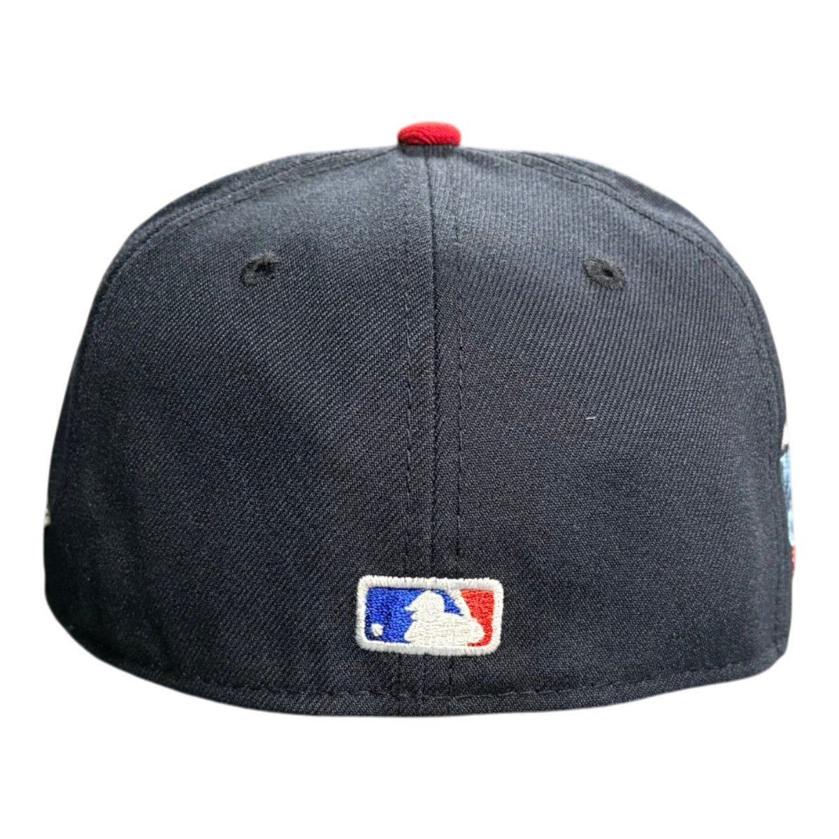 Chicago Cubs New Era 59FIFTY Navy Rock Bear Fitted Hat product image 6, provided for visual reference and product detail