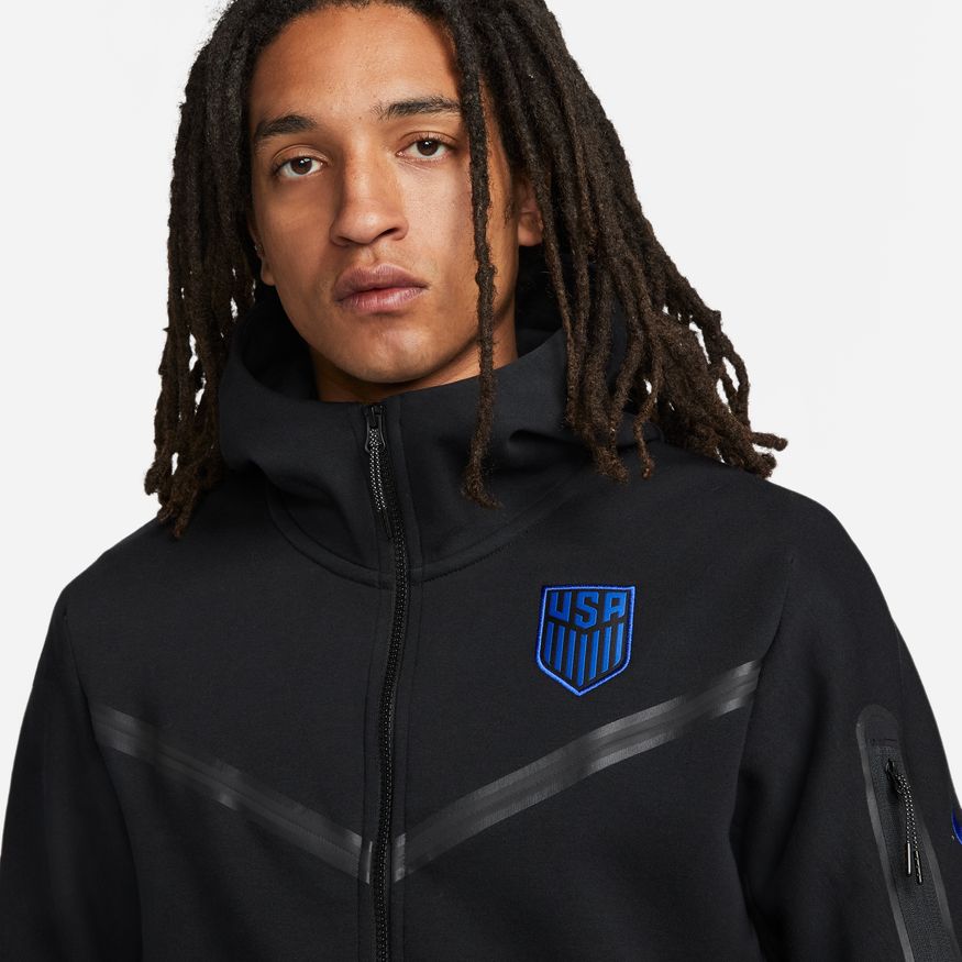 Nike U.S. Men Full-Zip Tech Fleece Hoodie product image 3, provided for visual reference and product detail review
