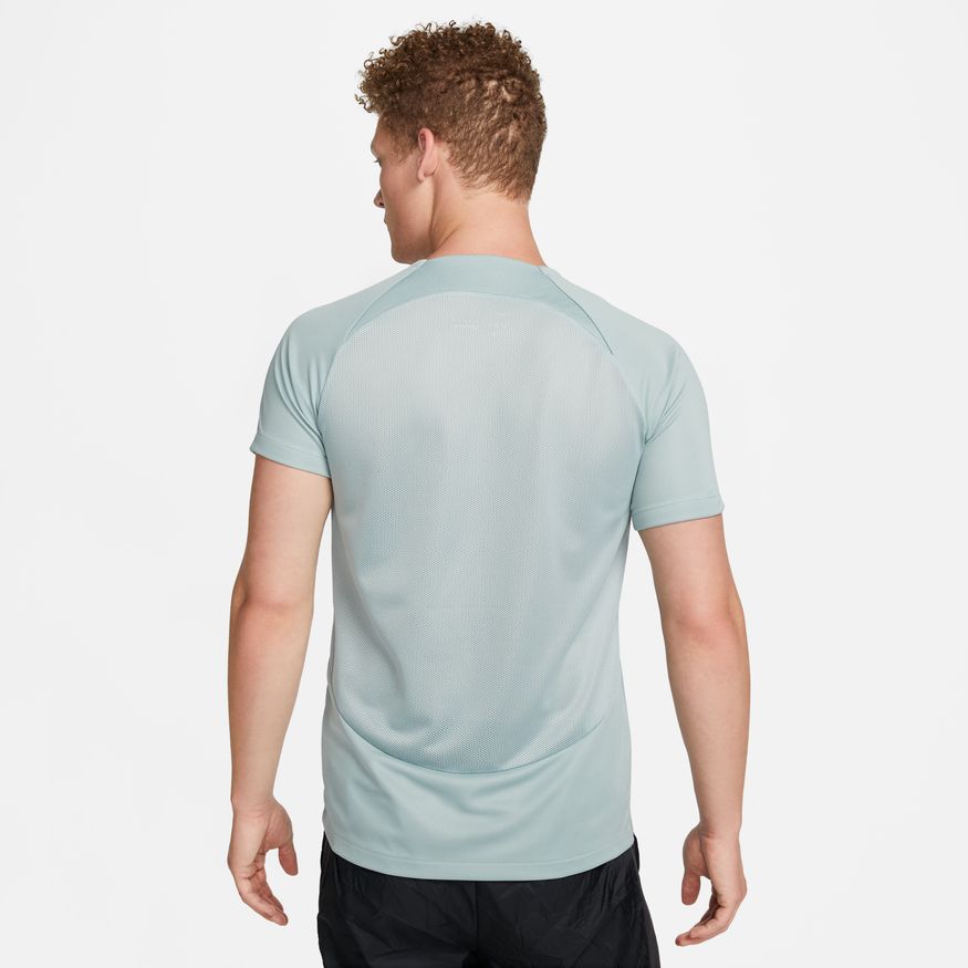 Club América Academy Pro Men Nike Dri-FIT Soccer Top product image 2, provided for visual reference and product detail review