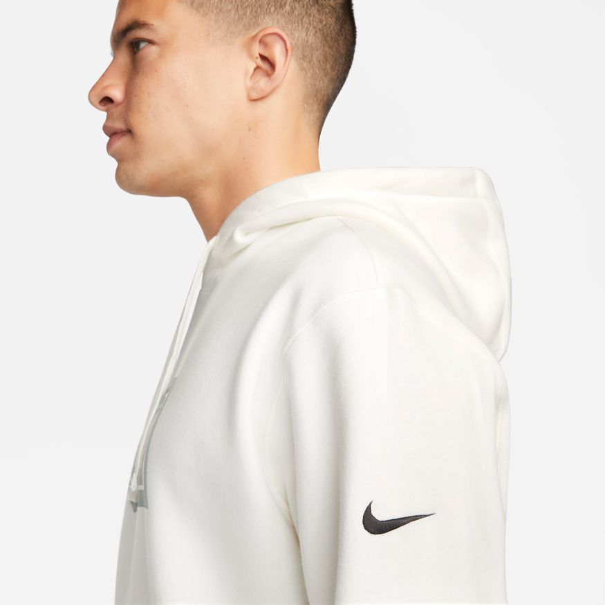 Nike Men Club América Club Fleece Pullover Hoodie product image 3, provided for visual reference and product detail review