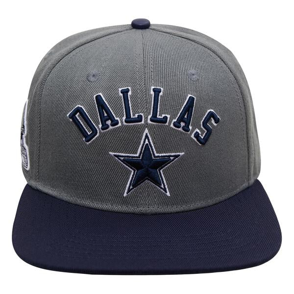 PRO STANDARD DALLAS COWBOYS STACKED LOGO Snapback HAT product image 1, provided for visual reference and product detail