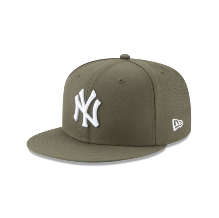 New Era New York Yankees Olive 59Fifty Fitted product image 1, provided for visual reference and product detail review