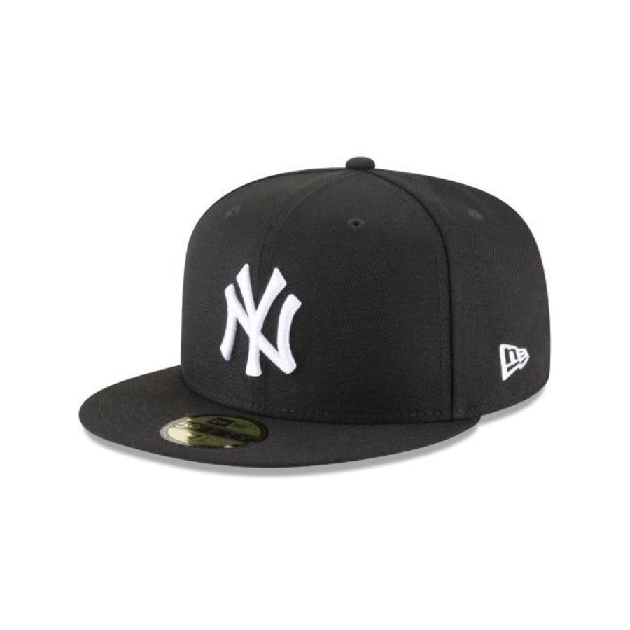 New York Yankees New Era Basic 59Fifty -Black/White product image 1, provided for visual reference and product detail review