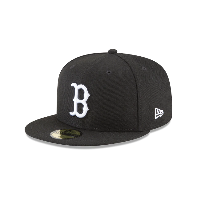 Boston Red Sox New Era Black On White 59Fifty Fitted Hat product image 1, provided for visual reference and product detail