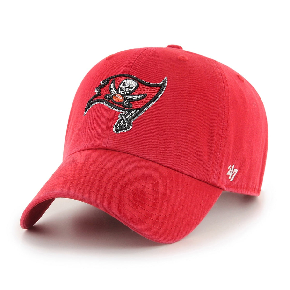 Tampa Bay Buccaneers '47 Red Clean Up Adjustable Hat product image 1, provided for visual reference and product detail review
