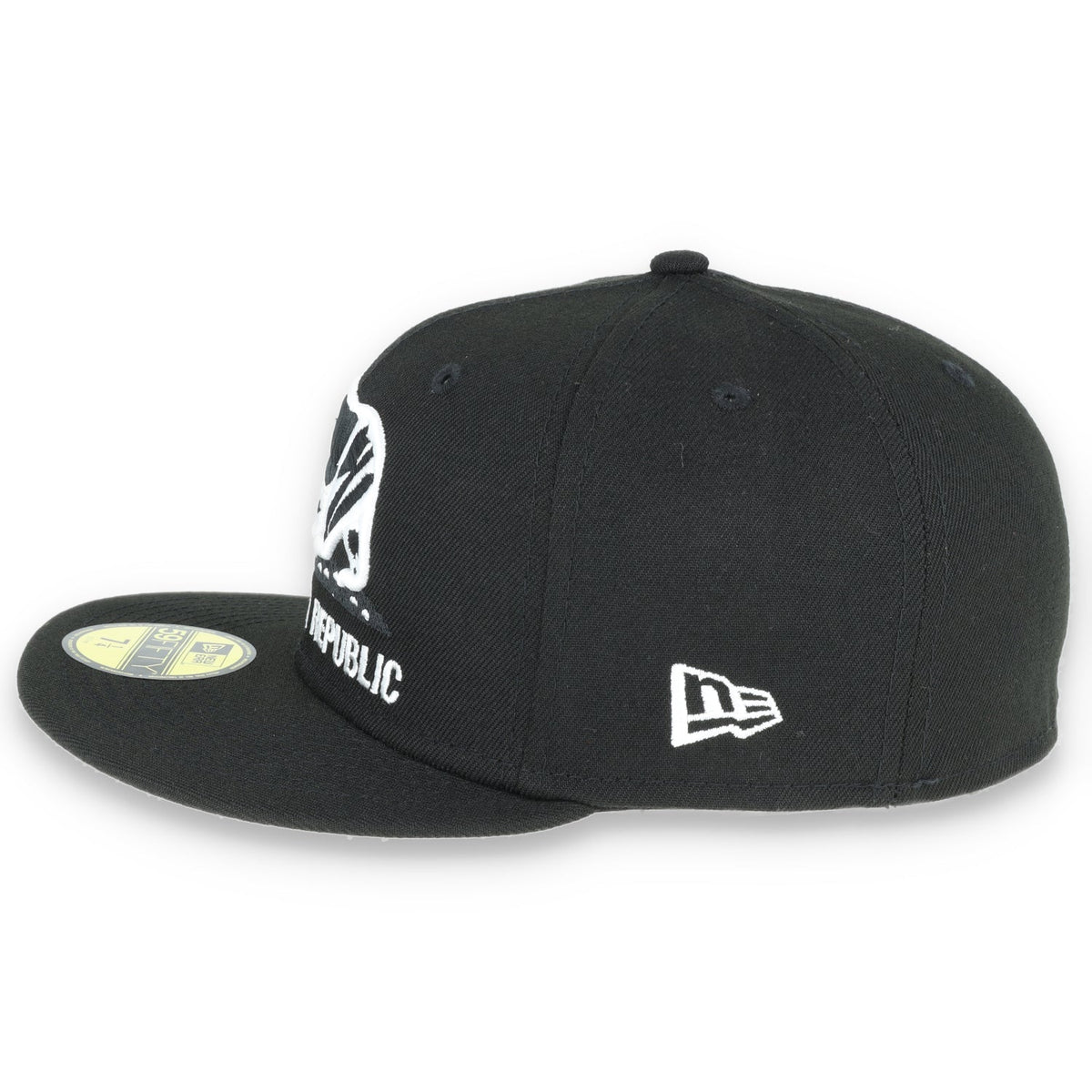 New Era California Republic 59Fifty Fitted Black And White Hat product image 4, provided for visual reference and product