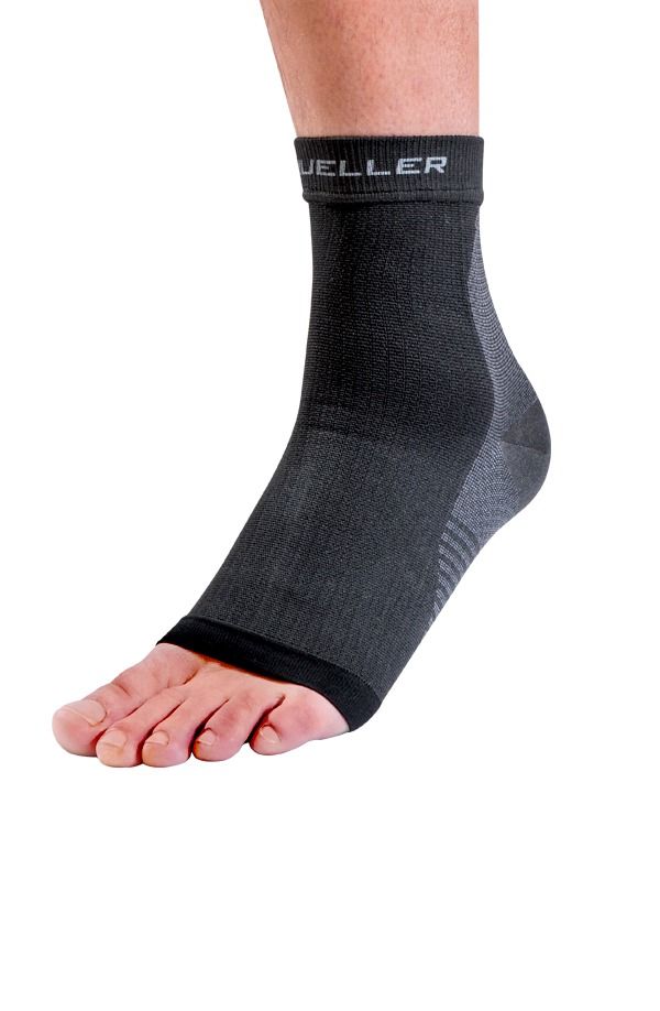 Mueller Omniforce Plantar Fascia Support Sock product image 1, provided for visual reference and product detail review