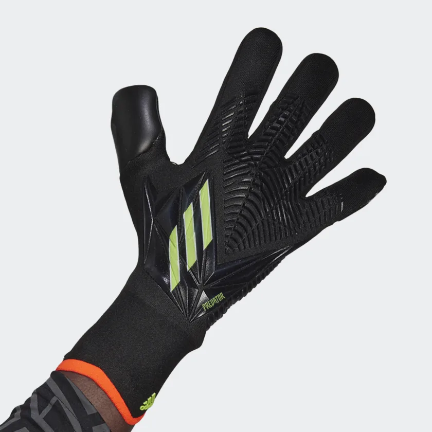 Predator Edge Pro Gloves product image 2, provided for visual reference and product detail review