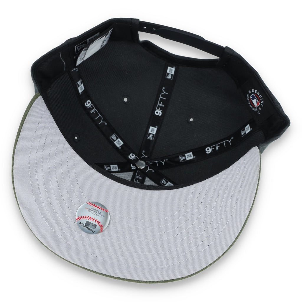 New Era Texas Rangers 2-Tone Color Pack Snapback Hat - Grey/Olive product image 7, provided for visual reference and product