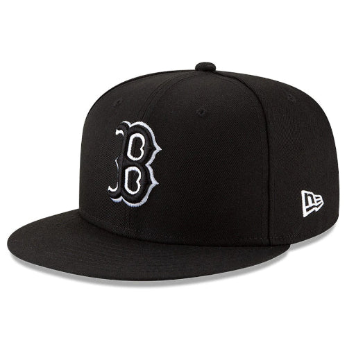 Boston Red Sox New Era Black On White 59Fifty Fitted Hat product image 1, provided for visual reference and product detail