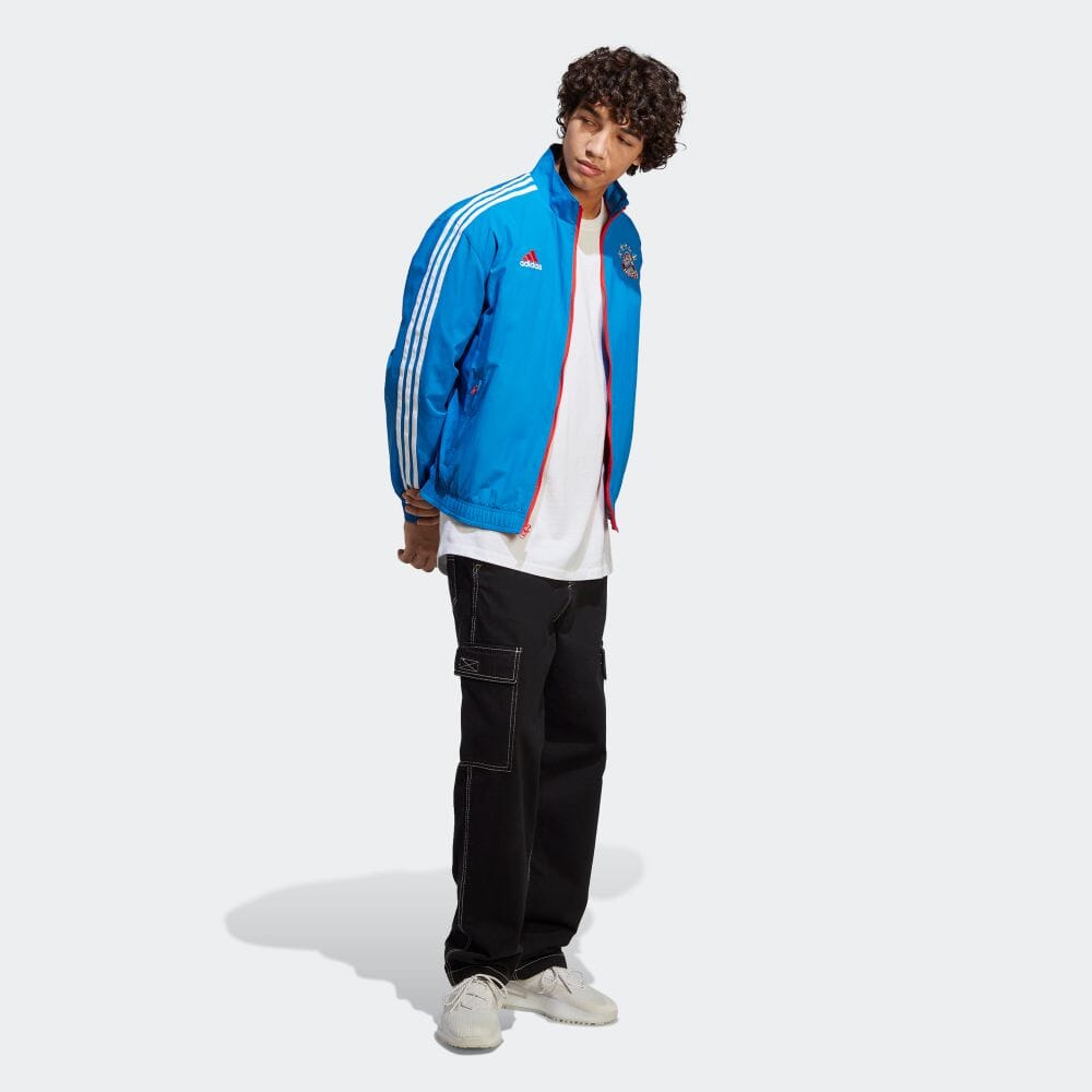 Adidas FC Bayern Anthem Jacket / FC Bayern Anthem Jacket product image 4, provided for visual reference and product detail